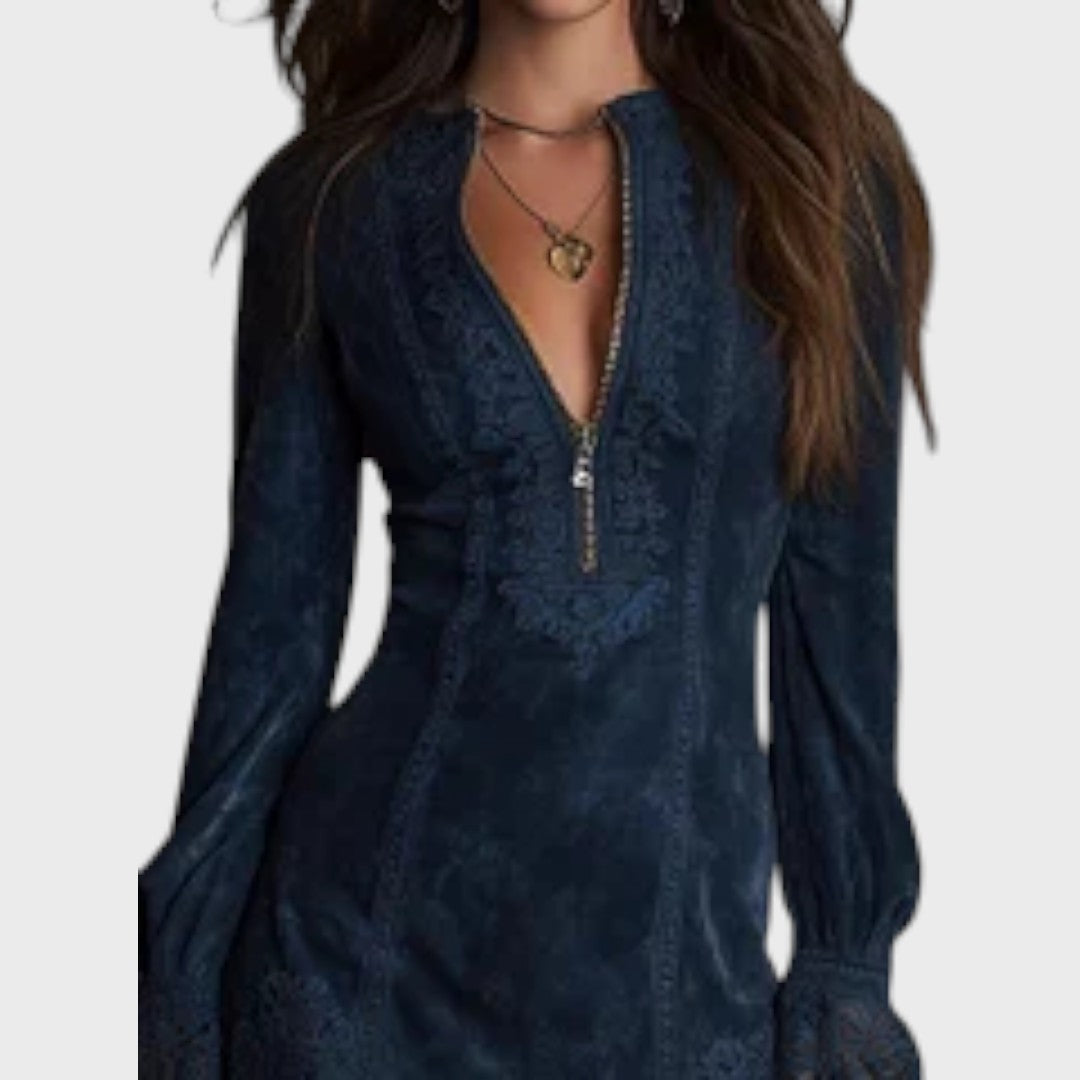 Rachel – Mini klänning i blå mocka med spets