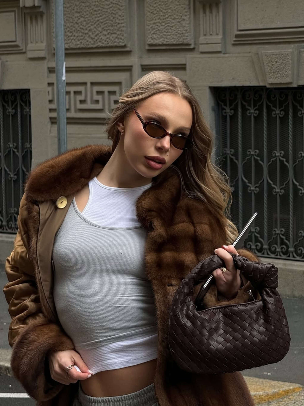 Sienna | Liten Väska med Flätat Handtag