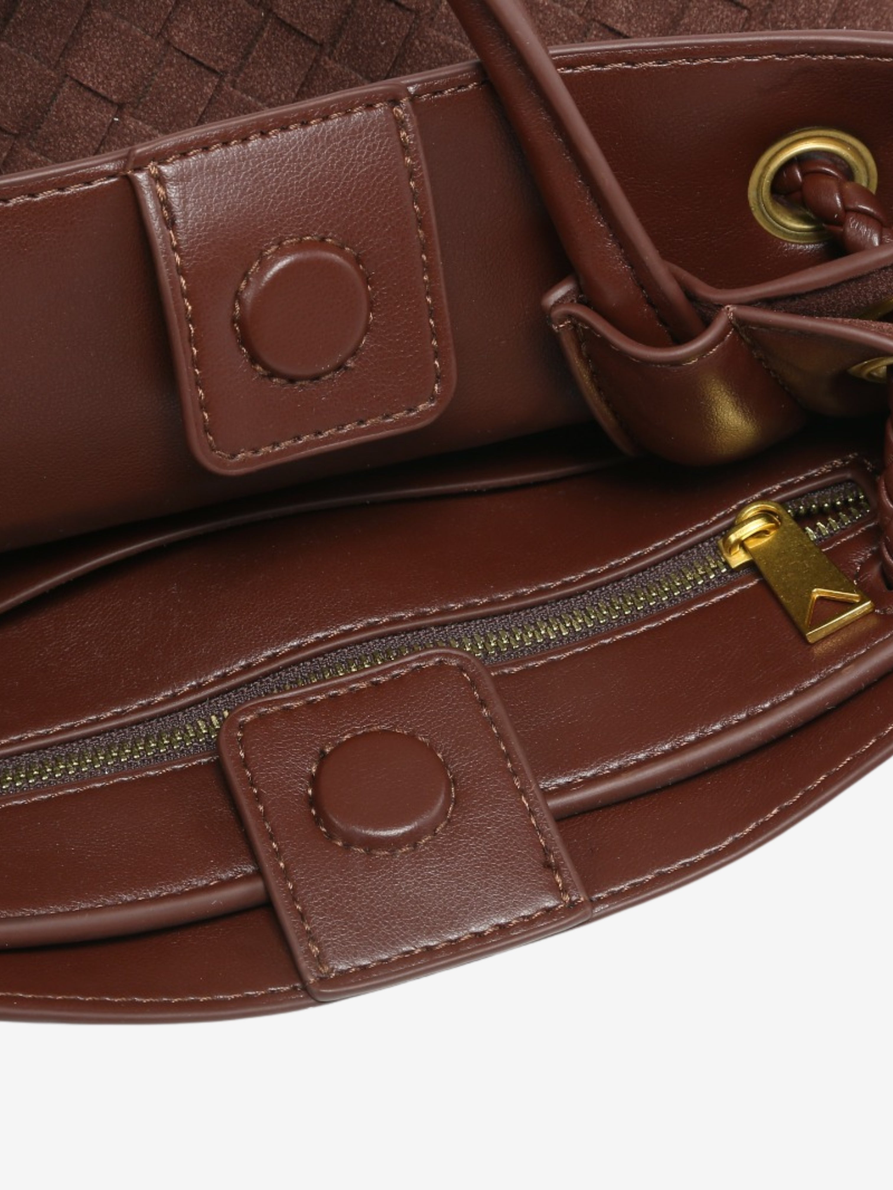 Malia | Kompakt Vävda Axelväska med Textur