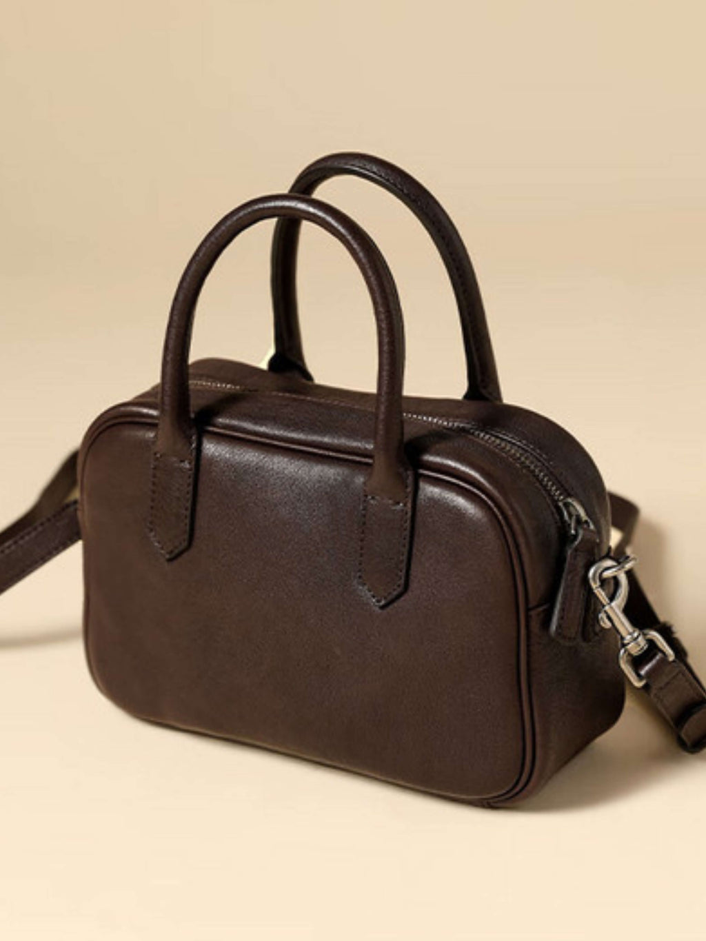 Eliza | Fyrkantig Väska med Glansig Dragkedja