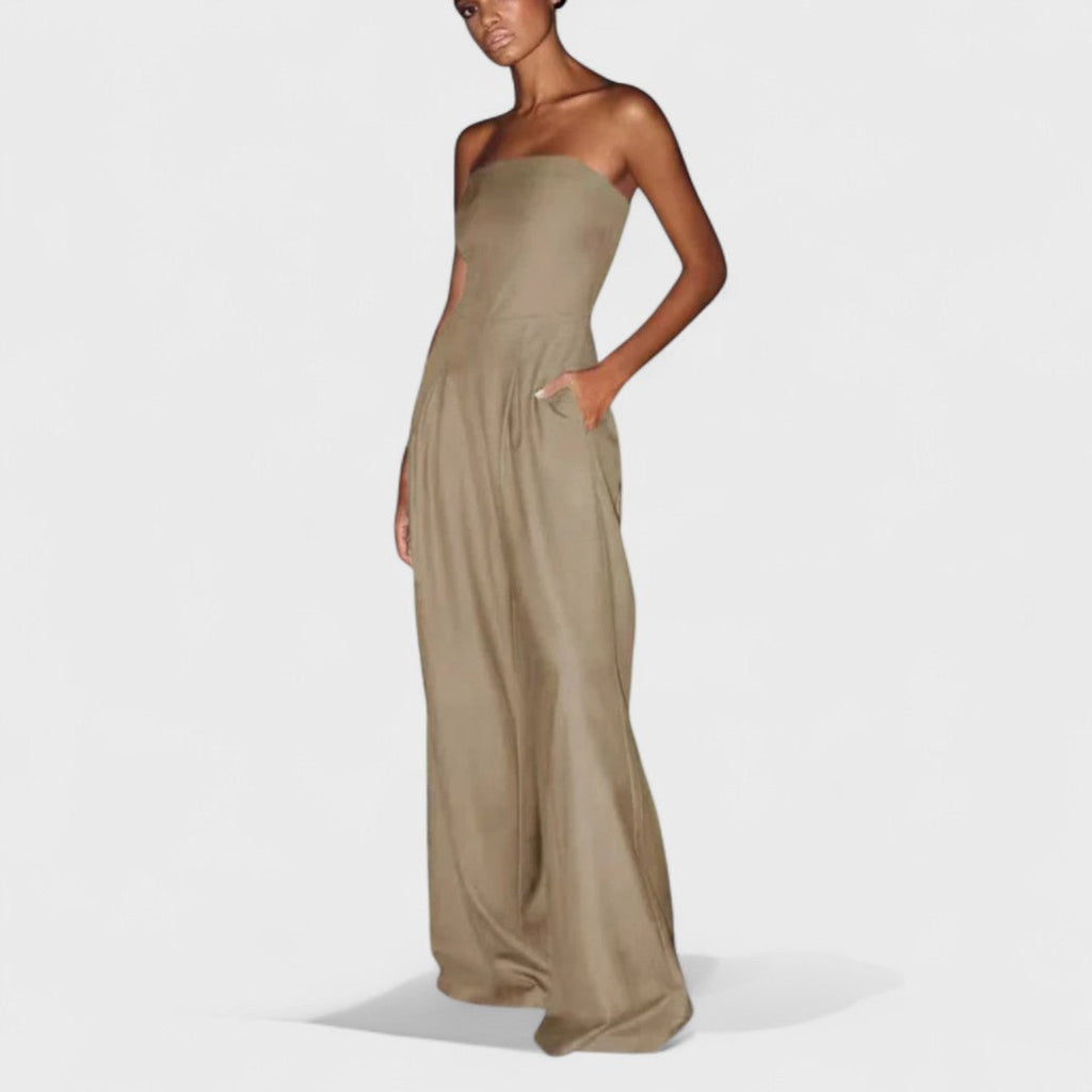 Lucy - Viral och Smickrande Klänning