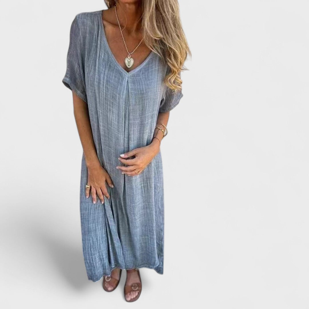 Naia - Klänning med V-ringning